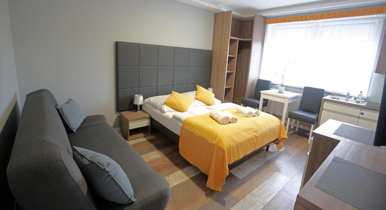 Pod Rozami Apartment Grzybowo  Ngoại thất bức ảnh